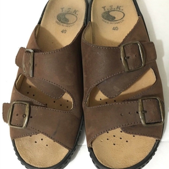 T.S.K. Sandals Size 8 1/2 Brown 2 Straps Mules - Picture 2 of 7